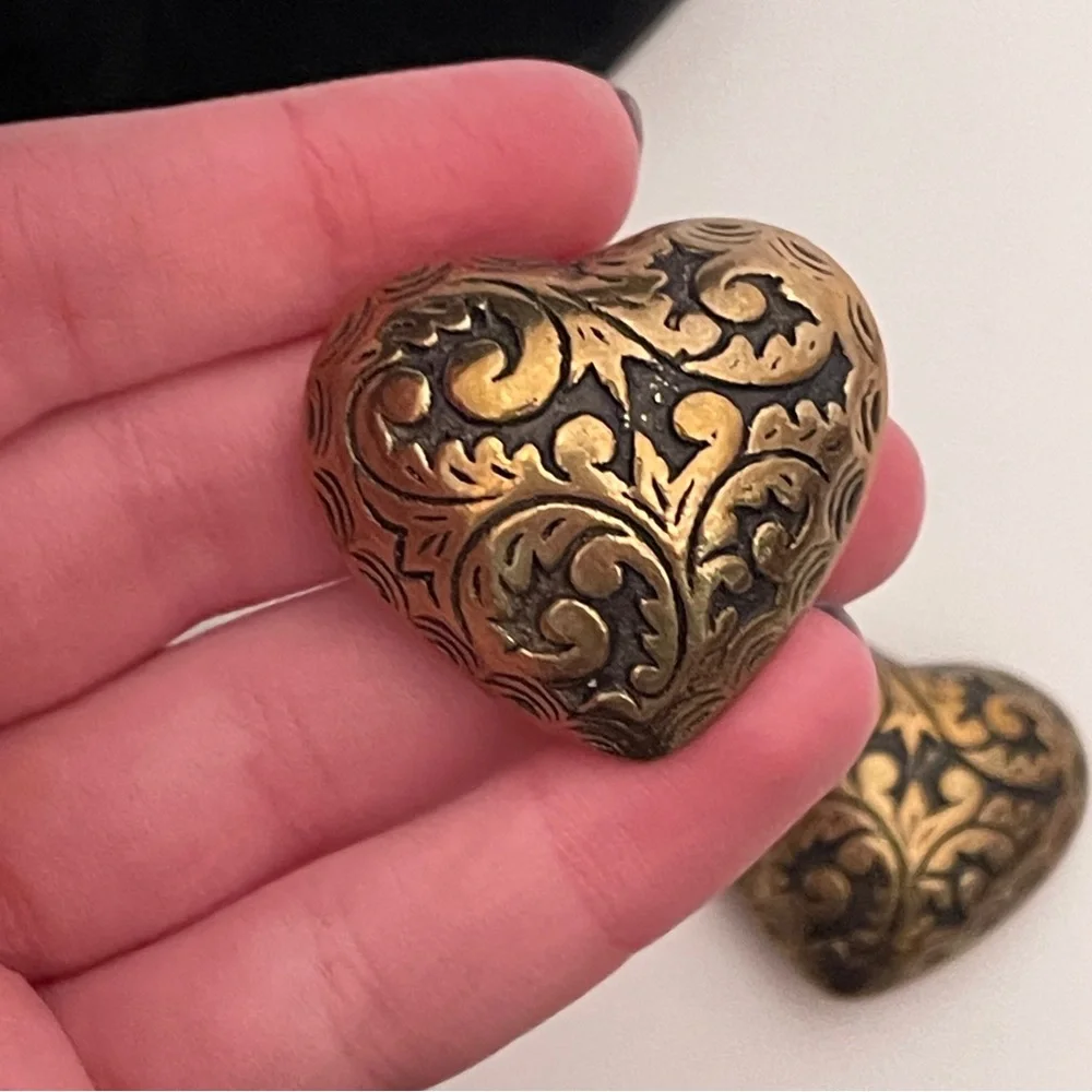 Vintage Heart Victorian Inspired Ballet Core Coquette Regency Button Covers